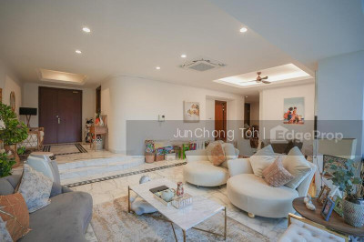 FOUR SEASONS PARK Apartment / Condo | Listing