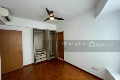 CLOVER BY THE PARK Apartment / Condo | Listing