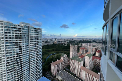 CLOVER BY THE PARK Apartment / Condo | Listing