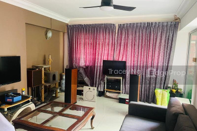 325 TAMPINES STREET 32 HDB | Listing