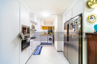 320 WOODLANDS STREET 32 HDB | Listing