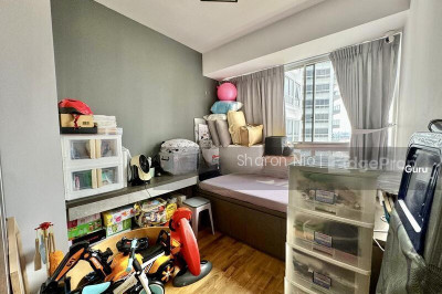 THE PARC CONDOMINIUM Apartment / Condo | Listing