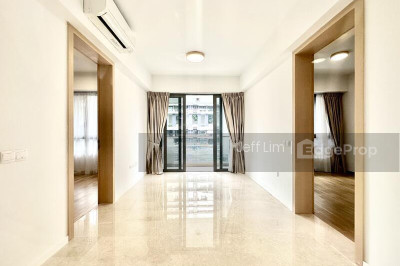 THE TRE VER Apartment / Condo | Listing