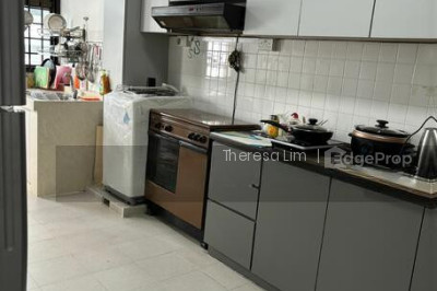 232 TAMPINES STREET 21 HDB | Listing