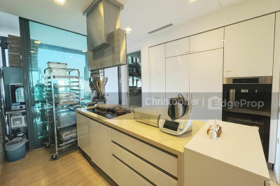 TOMLINSON HEIGHTS Apartment / Condo | Listing