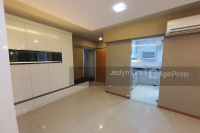 518C TAMPINES CENTRAL 7 HDB | Listing