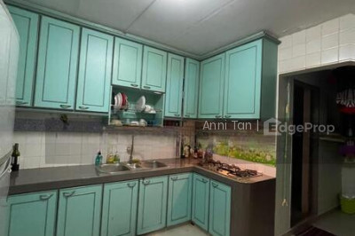 20 QUEEN'S CLOSE HDB | Listing