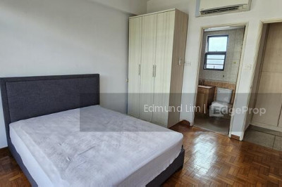 CASA SARINA Apartment / Condo | Listing