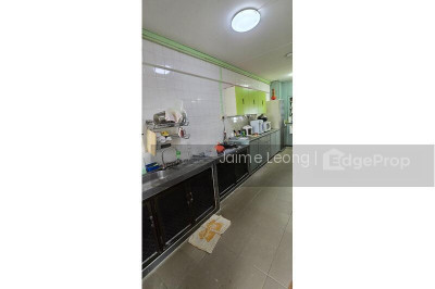 875 WOODLANDS STREET 82 HDB | Listing