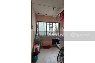 875 WOODLANDS STREET 82 HDB | Listing