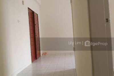 HOA NAM BUILDING Apartment / Condo | Listing