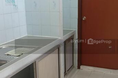 HOA NAM BUILDING Apartment / Condo | Listing