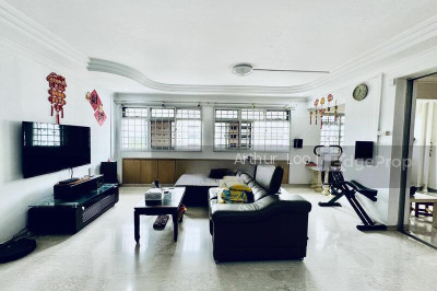 527 CHOA CHU KANG STREET 51 HDB | Listing