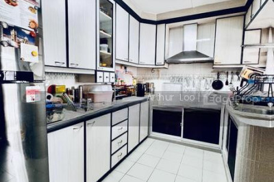 527 CHOA CHU KANG STREET 51 HDB | Listing