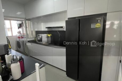 323D SUMANG WALK HDB | Listing