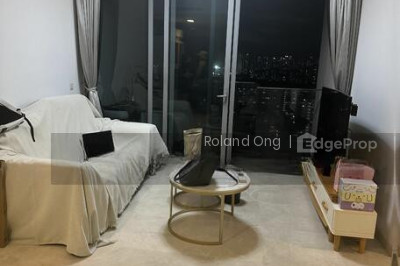 CENTRO RESIDENCES Apartment / Condo | Listing