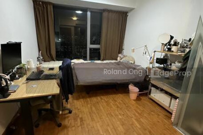 CENTRO RESIDENCES Apartment / Condo | Listing