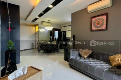 RIVERPARC RESIDENCE Apartment / Condo | Listing