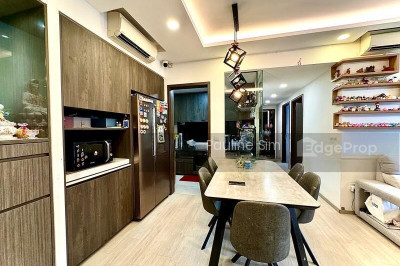 INZ RESIDENCE Apartment / Condo | Listing