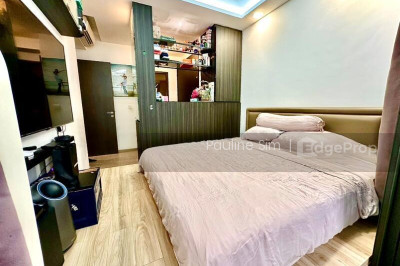 INZ RESIDENCE Apartment / Condo | Listing