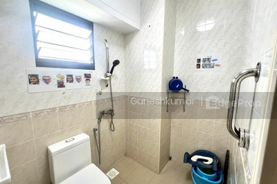 492 ADMIRALTY LINK HDB | Listing