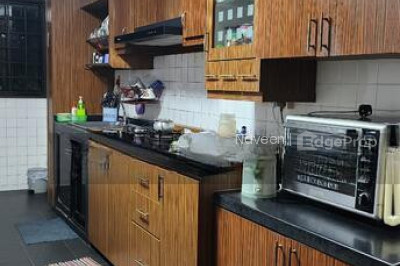 402 PANDAN GARDENS HDB | Listing