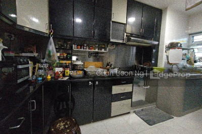 427 TAMPINES STREET 41 HDB | Listing