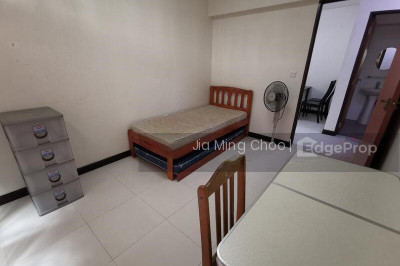 633B SENJA GREEN HDB | Listing