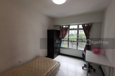 633B SENJA GREEN HDB | Listing