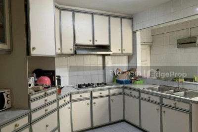 BRADDELL VIEW Apartment / Condo | Listing