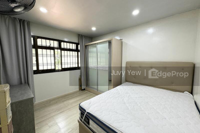 704 WOODLANDS DRIVE 40 HDB | Listing