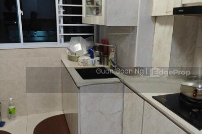 124 TAMPINES STREET 11 HDB | Listing