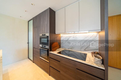 VISTA RESIDENCES Apartment / Condo | Listing