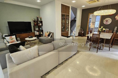 ESTE VILLA Apartment / Condo | Listing