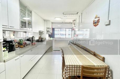 327 ANG MO KIO AVENUE 3 HDB | Listing