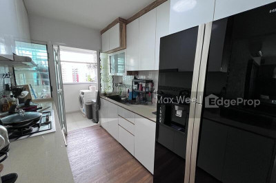 318C YISHUN GREENWALK HDB | Listing