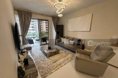 WATERFRONT GOLD Apartment / Condo | Listing