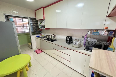 572B WOODLANDS AVENUE 1 HDB | Listing