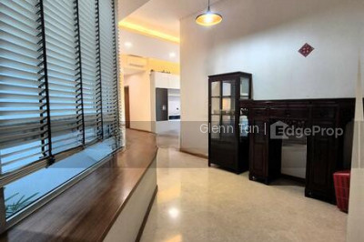 CLOVER BY THE PARK Apartment / Condo | Listing