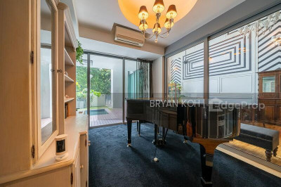 DOUBLE BAY RESIDENCES Apartment / Condo | Listing