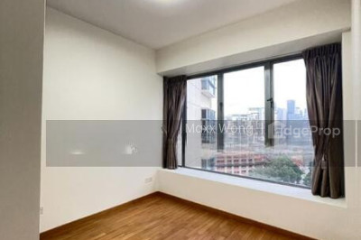 URBANA Apartment / Condo | Listing