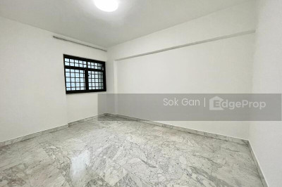 58 DAKOTA CRESCENT HDB | Listing