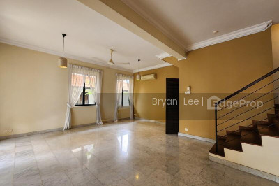 EXCLUSIVE CORNER TERRACE UNIT @ WOO MON CHEW Landed | Listing