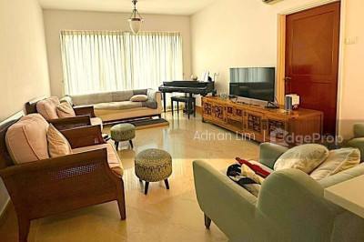 EMERALD GARDEN Apartment / Condo | Listing