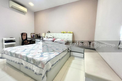 SIN MING PLAZA Apartment / Condo | Listing