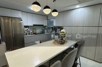 227 LORONG 8 TOA PAYOH HDB | Listing