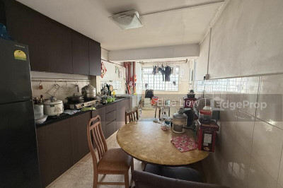 222 LORONG 8 TOA PAYOH HDB | Listing