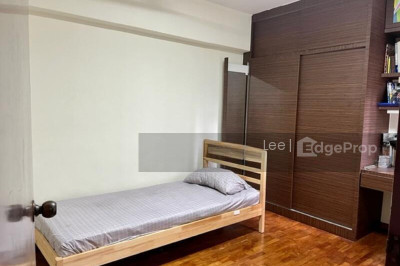 5 PINE CLOSE HDB | Listing