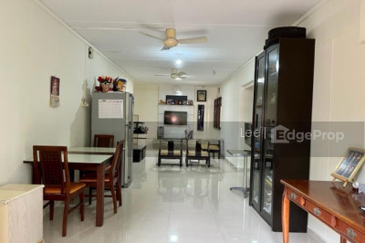 5 PINE CLOSE HDB | Listing