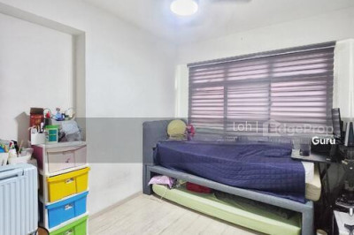 102A CANBERRA STREET HDB | Listing